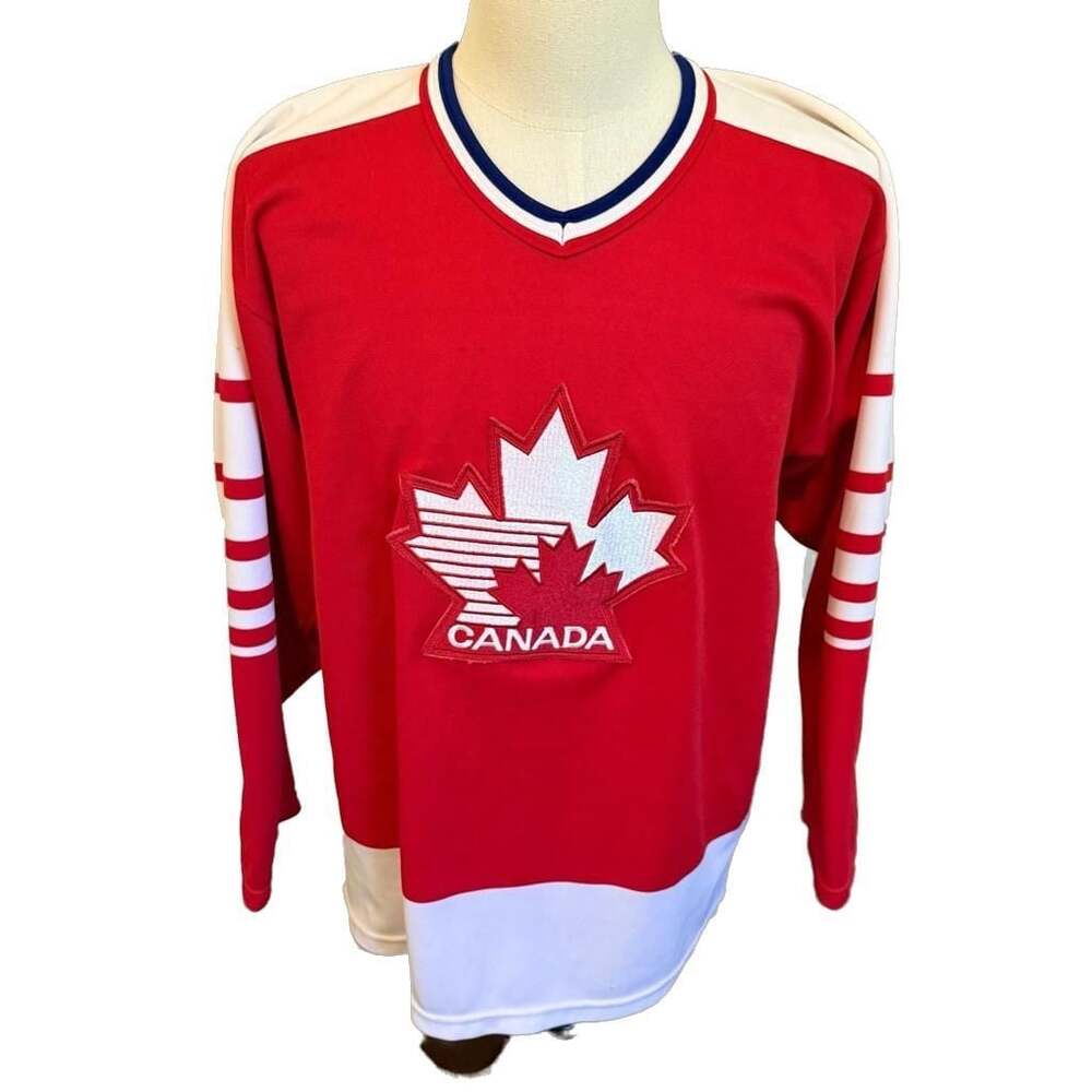 Vintage 1990s Team Canada Hockey Jersey CCM Maska Made in Canada
